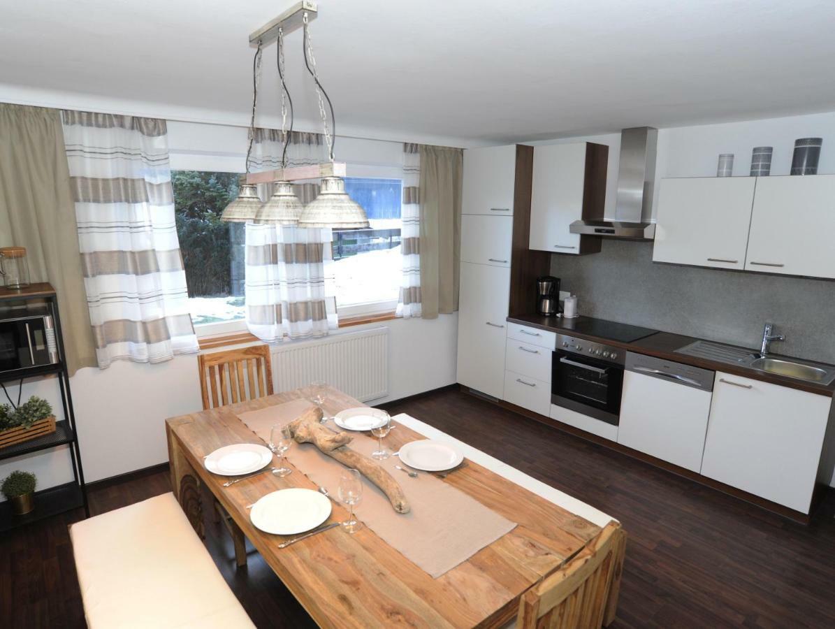 Ferienwohnung Bergler トリンス エクステリア 写真